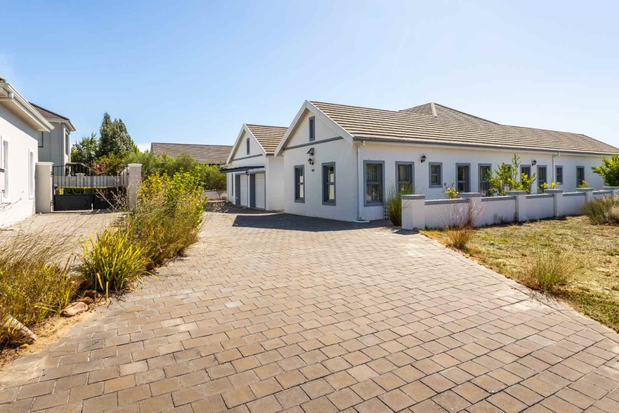 4 Bedroom Property for Sale in Val De Vie Estate Western Cape